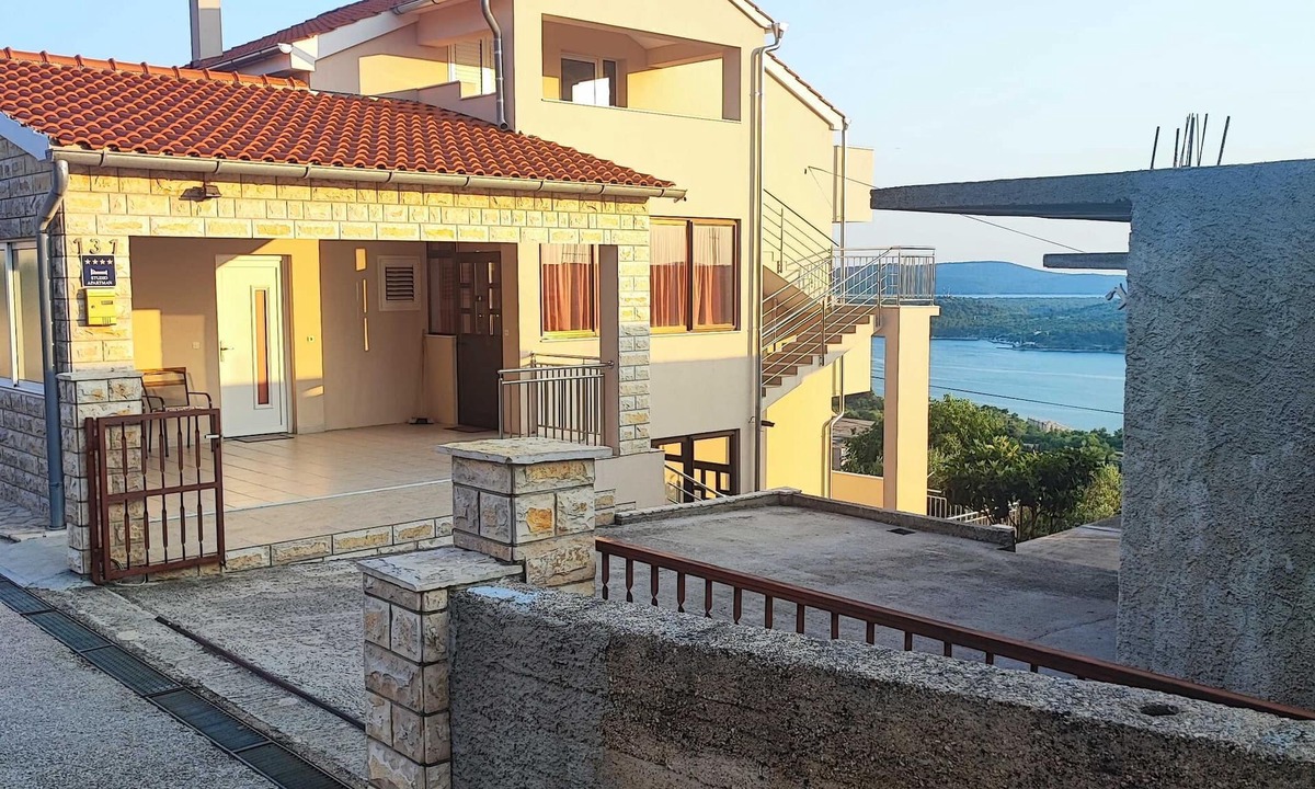 Meterize Apartment | Apartment Ana (95201-A1) - Sibenik