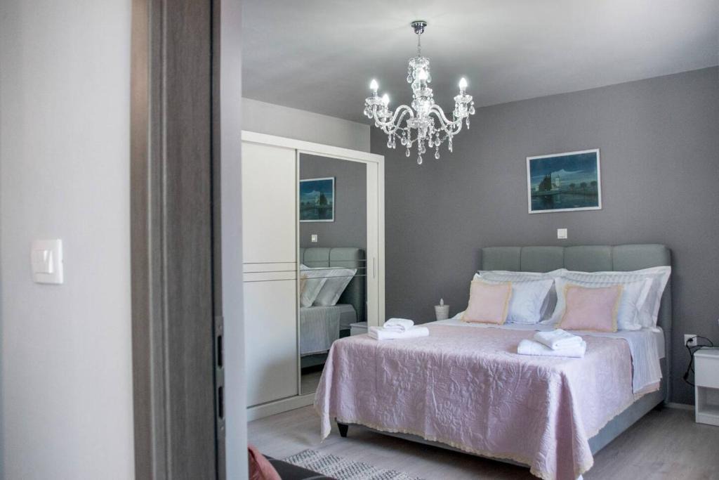 Solin Apartment | Apartment Bruna-Balcony & Free Parking near Split