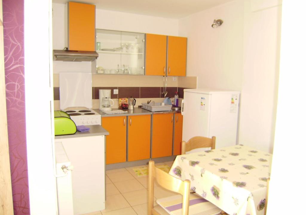 Buzdohanj Apartment | Apartment Carmen