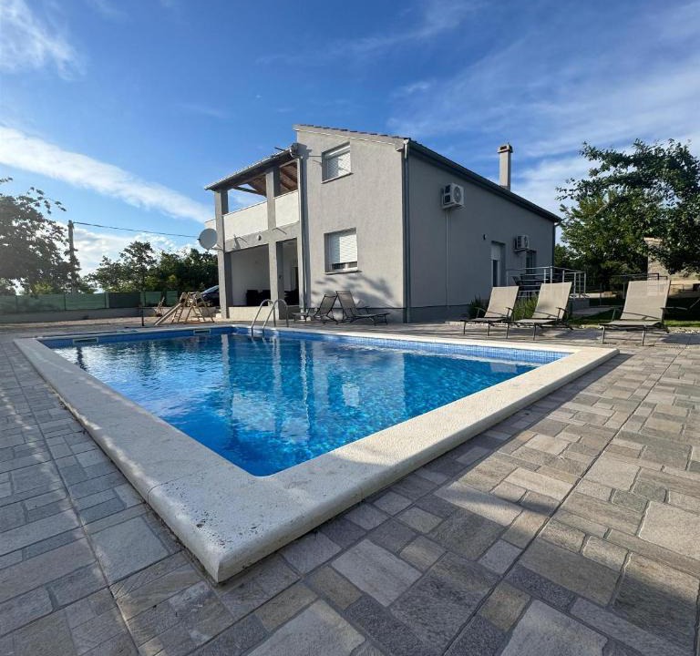 Zemunik Donji Apartment | Apartment Cherry Garden