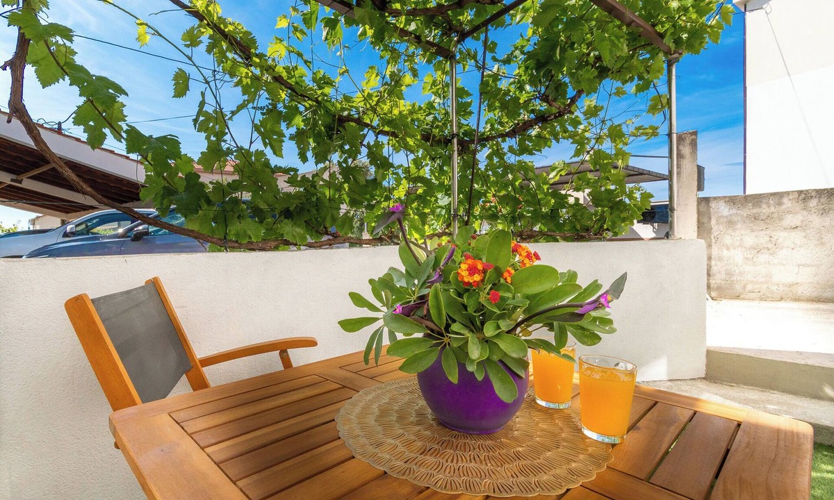 Businci Apartment | Apartment Dijana (123541-A1) - Okrug Gornji (Ciovo)