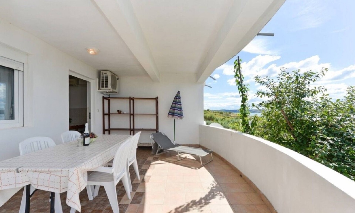 Rtina Apartment | Apartment Edi - amazing location by the sea: A2(4) - Rtina, Zadar riviera, Croatia