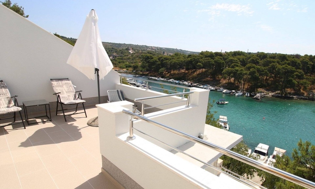 Primosten Apartment | Apartment Elvi - amazing position & parking: A4 gornji(4+1) - Primosten, Riviera Sibenik, Croatia