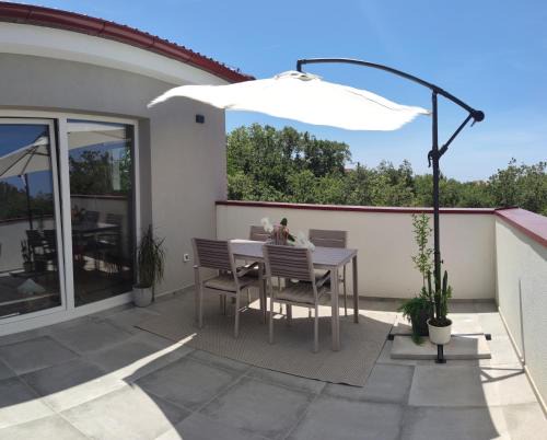 Poljica Apartment | Apartment Emili