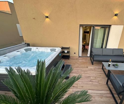 Novi Zagreb Apartment | Apartment EMMA Ciel with jacuzzi and sauna