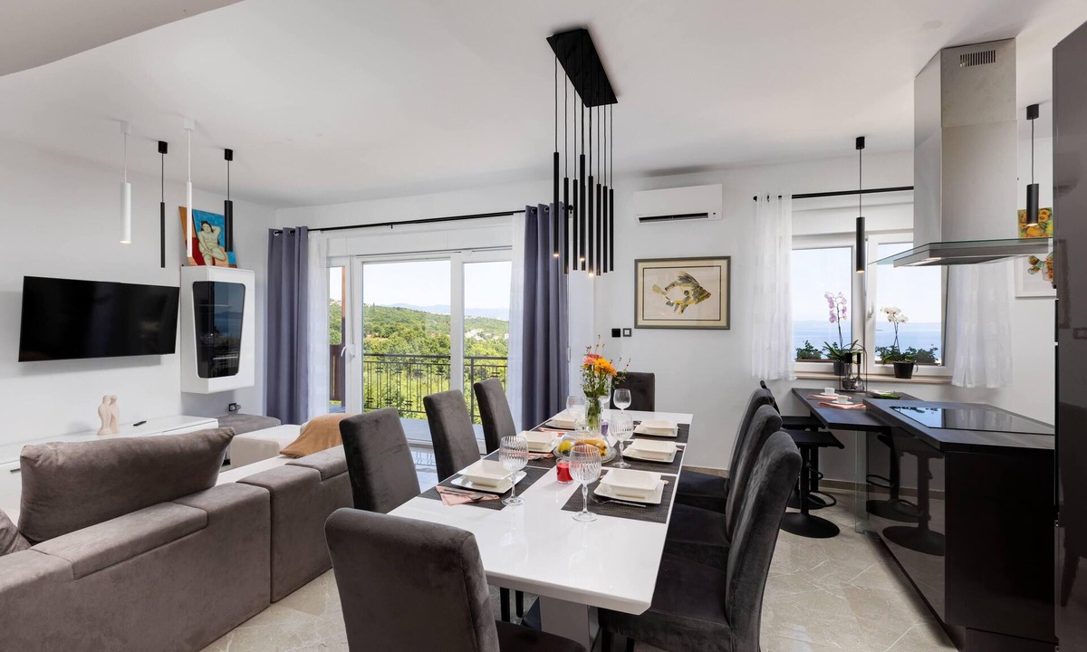 Sarsoni Apartment | Apartment First Mary