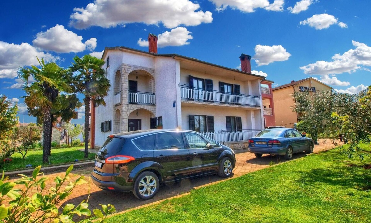 Flengi Apartment | Apartment for 4 persons approx. 70 qm in Flengi, Istria (Istrian Riviera)