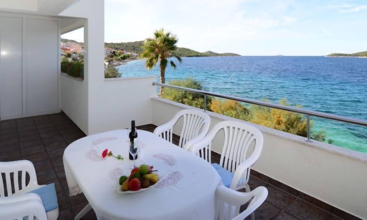 Razanj Apartment | Apartment Galeb (ROZ101) in Rogoznica/Razanj - 6 persons, 2 bedrooms