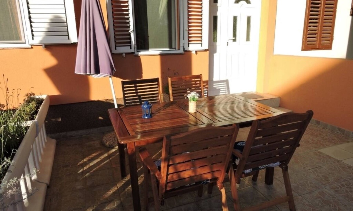 Biograd na Moru Apartment | Apartment in Biograd na Moru with Terrace, Air condition, WIFI (4269-2)