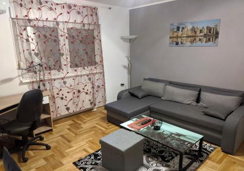 Varazdin Apartment | Apartment in quiet area with free parking