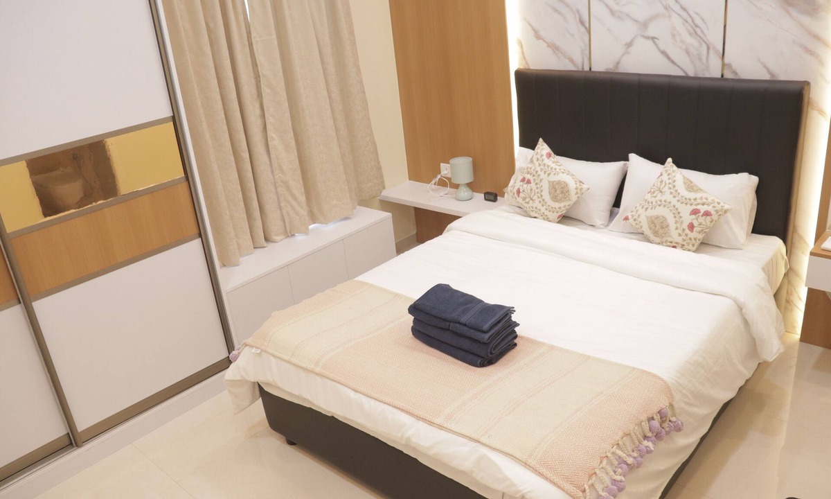 T Nagar Apartment | Apartment in T Nagar 5 Min Walk to Shopping Paradise Perfect for Families