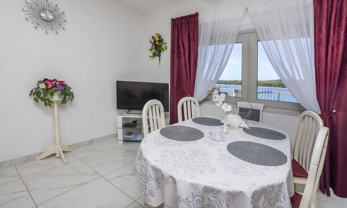 Rogoznica Apartment | Apartment Iryna (27201-A1) - Rogoznica