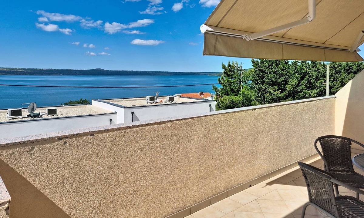 Maslenica Apartment | Apartment Ivan by Interhome