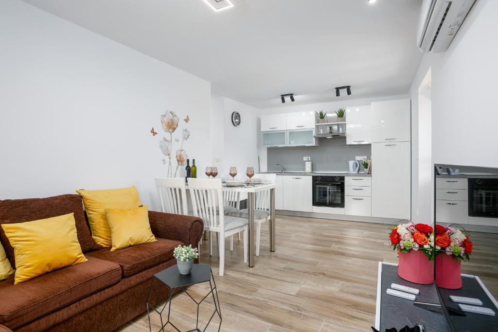Malinska-Dubasnica Apartment | Apartment Ivana
