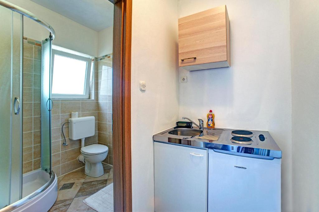 Brodarica Apartment | Apartment Jadran