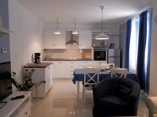 Malinska Apartment | Apartment Kiki Candy