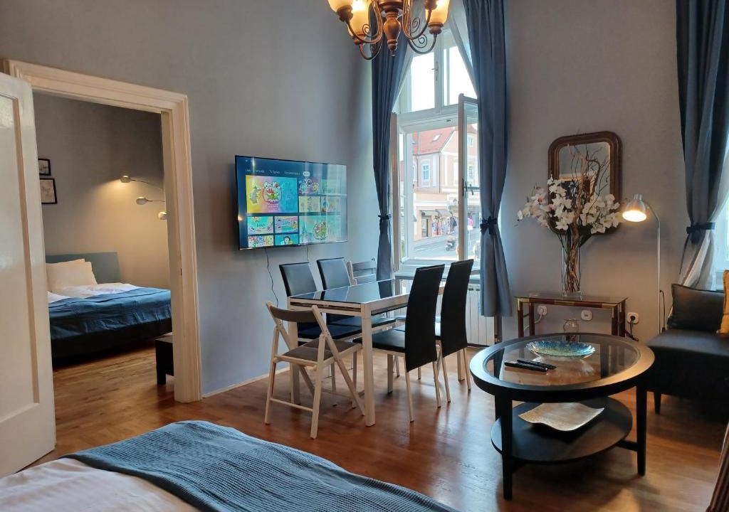 Donji Grad Apartment | Apartment Leda