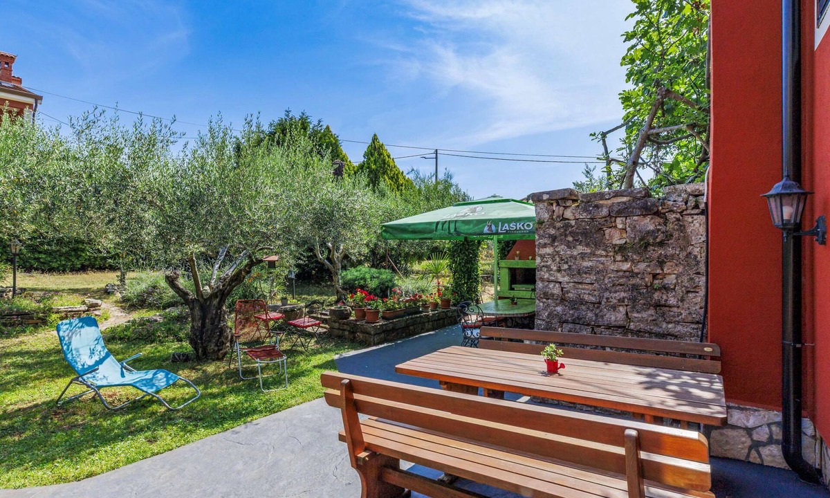 Kastel Apartment | Apartment Lorena by Interhome