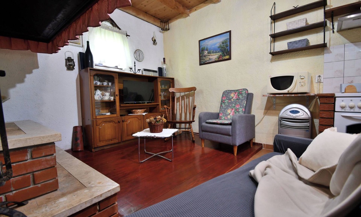 Zminj Apartment | Apartment Lucija (101511-A1) - Zminj