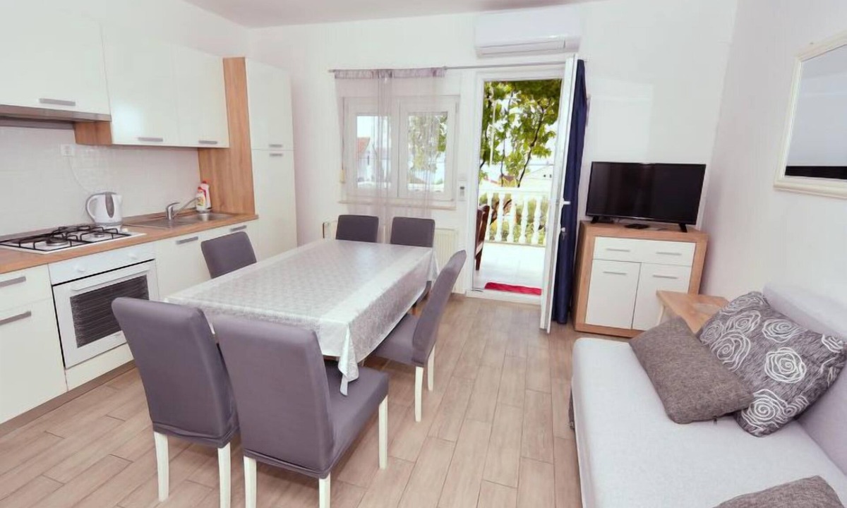 Maslenica Apartment | Apartment Magis by Interhome