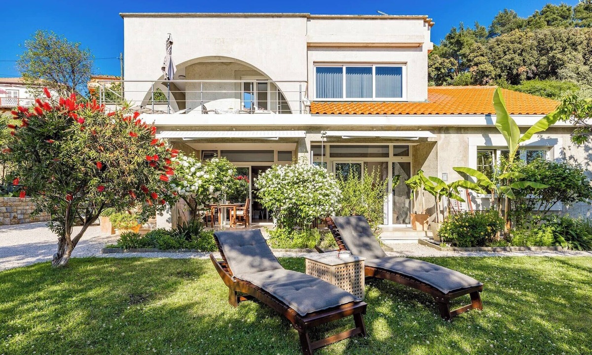Banjol Apartment | Apartment near Rab Beach