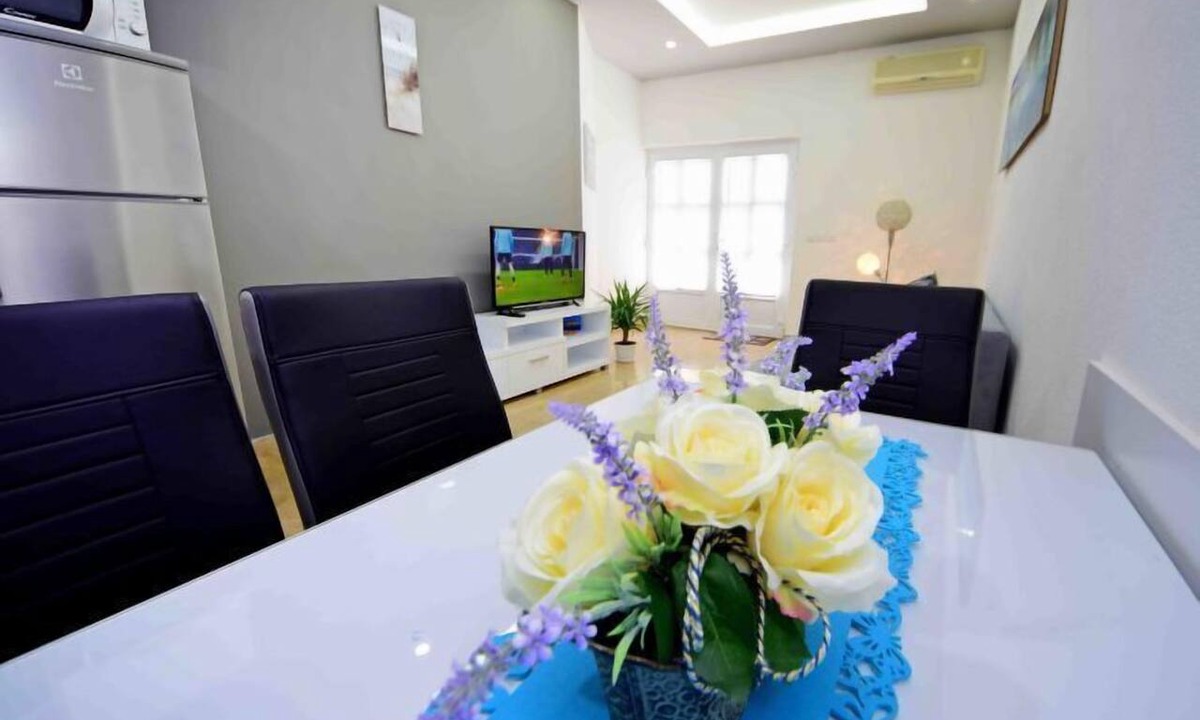Duce Apartment | Apartment Niko 2 by Interhome