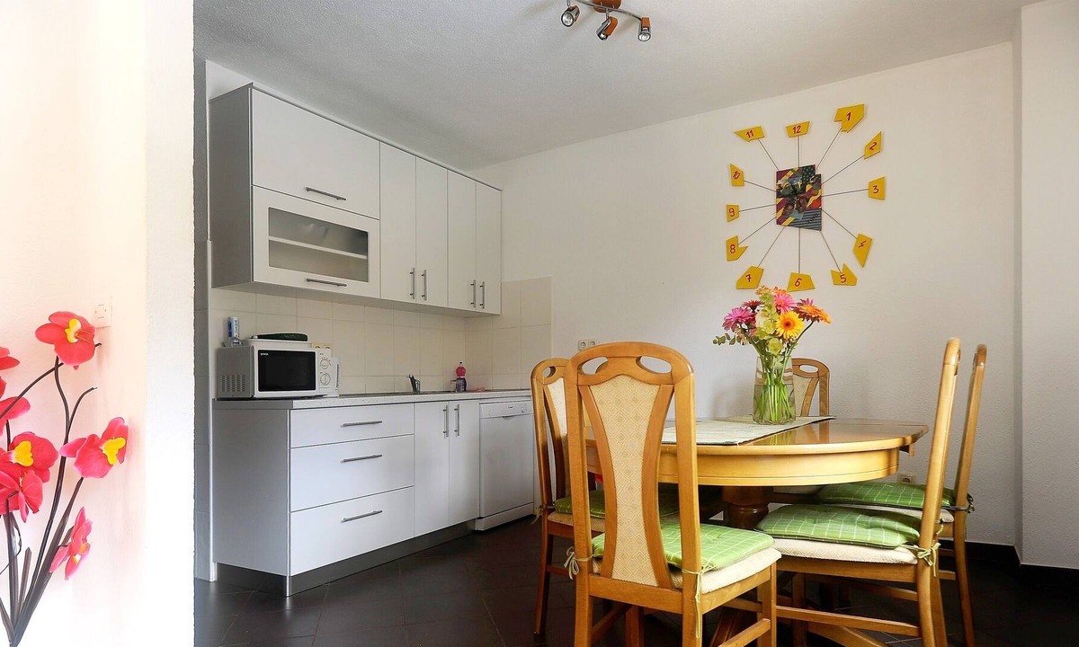 Zrnovnica Apartment | Apartment no. 5 with swimming pool