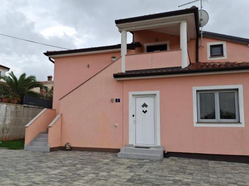 Umag Apartment | Apartment Orhidea in a peaceful setting near Umag