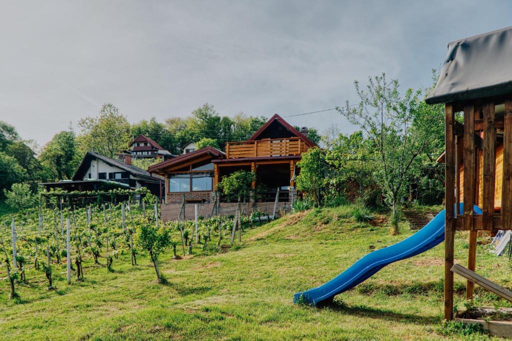 Samobor Apartment | Apartment Pri Braceku - Odmor u prirodi - Nature Retreat & Relaxation