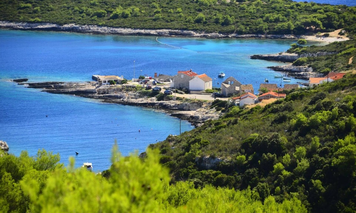 Rukavac Apartment | Apartment Roko - big terasse: - Cove Rukavac, Island Vis, Croatia