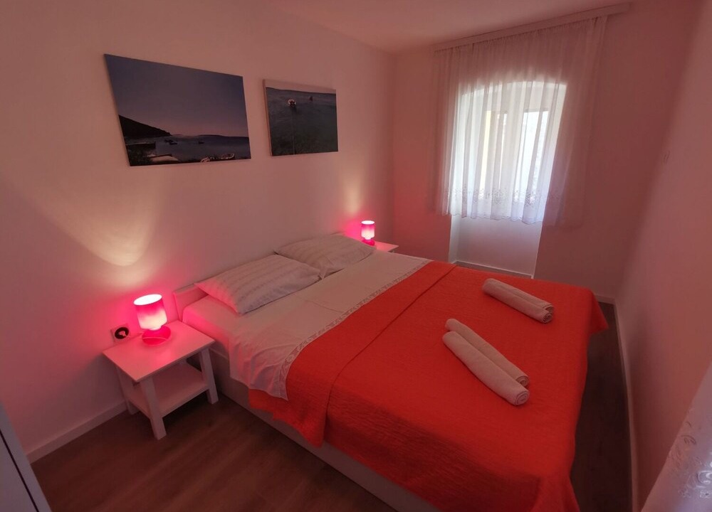 Sveti Jakov Apartment | Apartment Serenity - free parking A2(2) - Stivan, Island Cres, Croatia