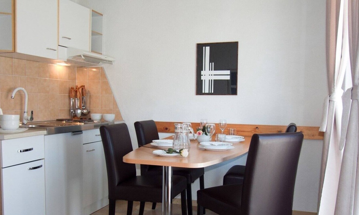 Pakostane Apartment | Apartment Sime A4 with balcony in Villa Vulin, near the beach!