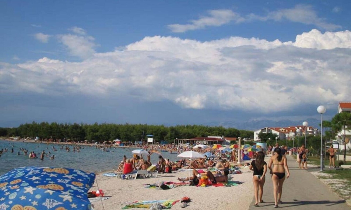 Povljana Apartment | Apartment Super - 50 m from pebble beach: SA1 Nina - 1.kat(2) - Povljana, Island Pag, Croatia