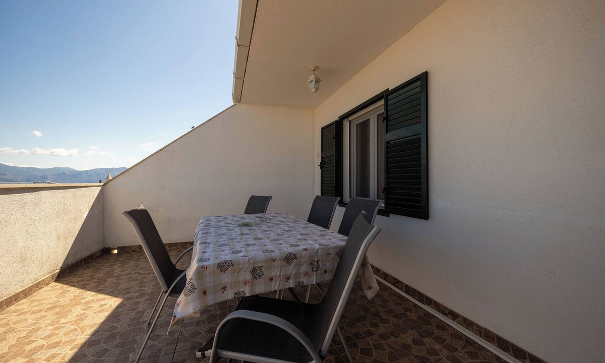 Supetar Apartment | Apartment Toma (56181-A1) - Supetar - island Brac