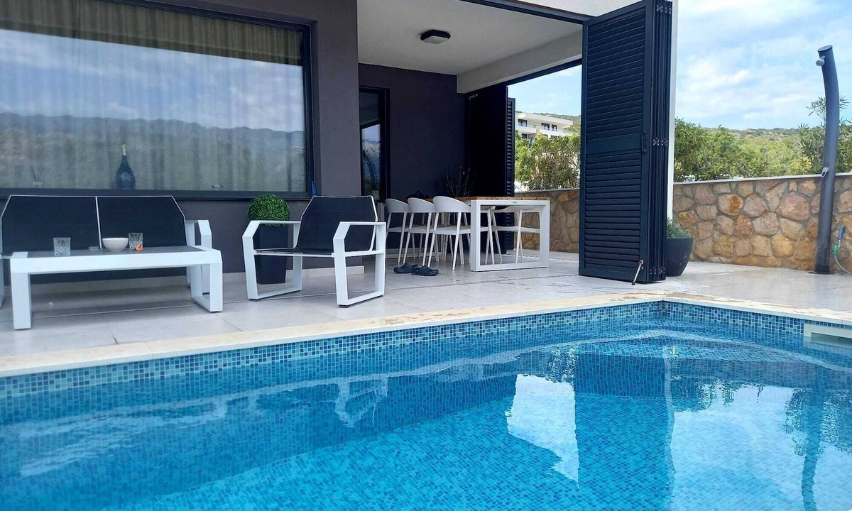 Vinjerac Apartment | Apartment with Private Pool and Sea View