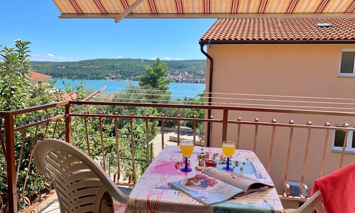 Cizici Apartment | Apartments Šantić (64351-A1) - Čižići - island Krk