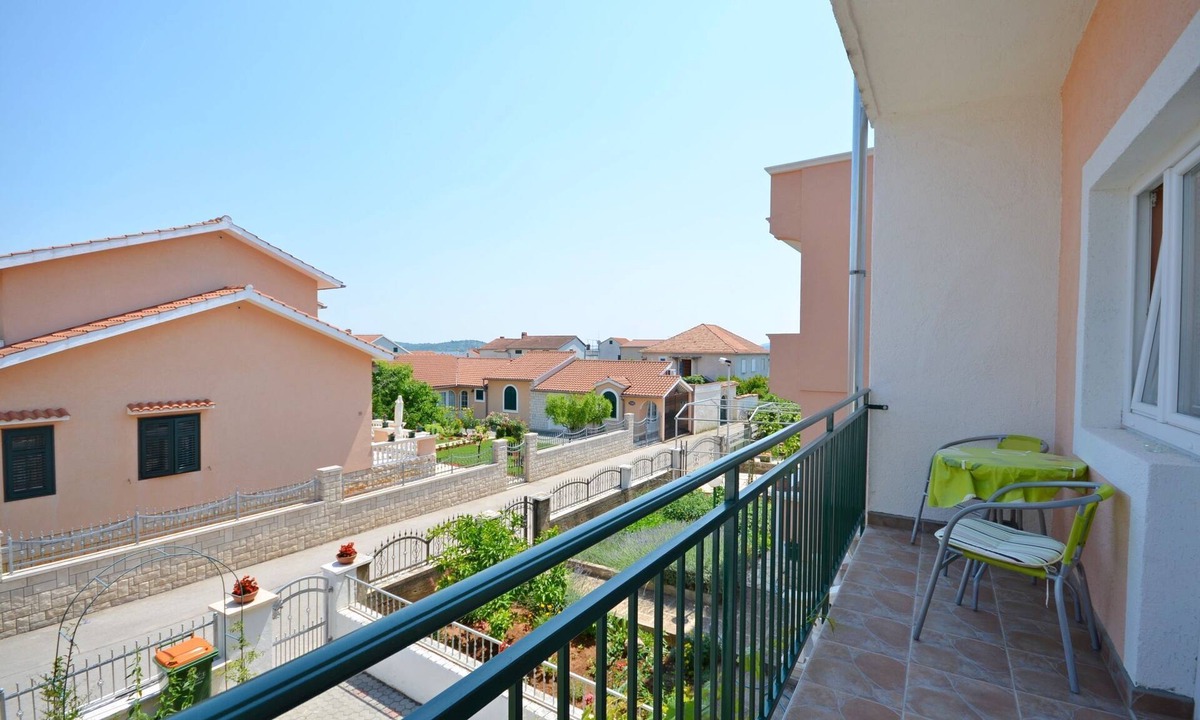 Vodice Apartment | Apartments and Room Zinka (24311-A2) - Vodice