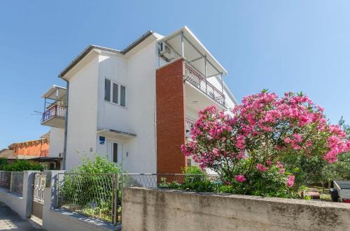 Vodice Apartment | Apartments and Rooms Josipa