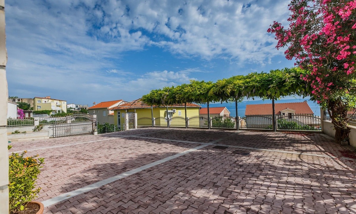 Duce Apartment | Apartments and rooms Zorka, (15304), Duce, hr