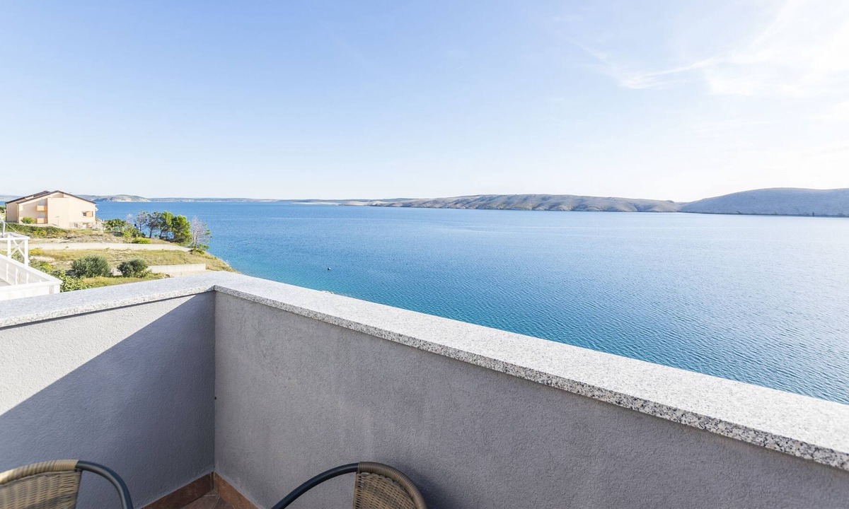 Vlasici Apartment | Apartments Beachfront Ante (28991-A6) - Vlasici - island Pag