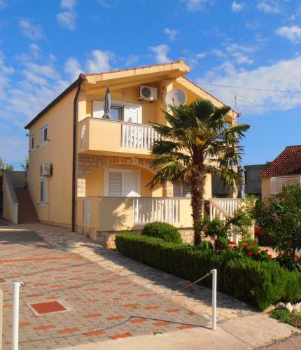 Banj Apartment | Apartments Barbara