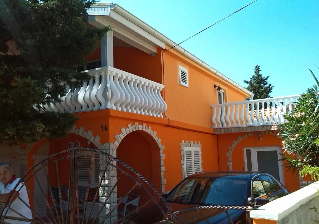 Gornji Karin Apartment | Apartments Batarilo