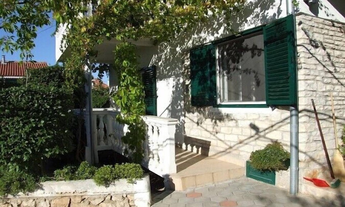 Murter Apartment | Apartments Dalibor, (13450), Murter, Croatia
