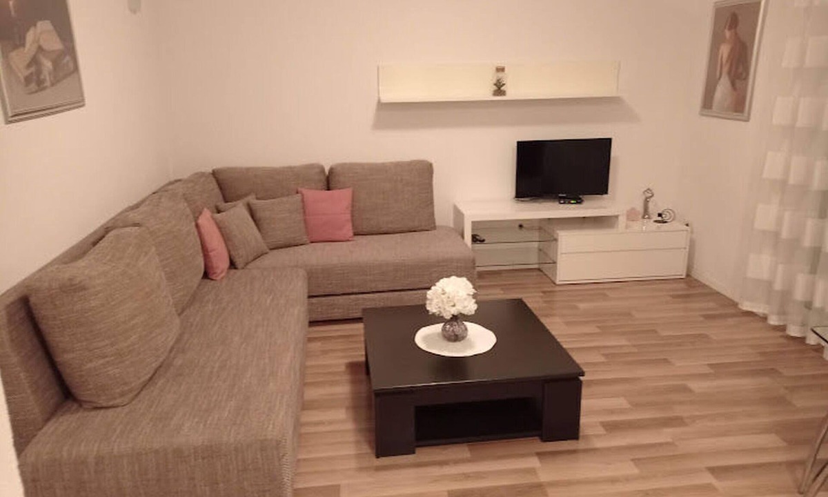 Istok Apartment | Apartments Dariana (116321-A3) - Makarska