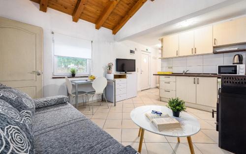 Zbandaj Apartment | Apartments Finka