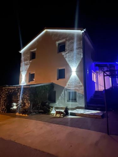 Maslenica Apartment | Apartments Frigan