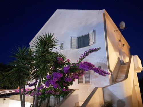 Sutivan Apartment | Apartments Galović
