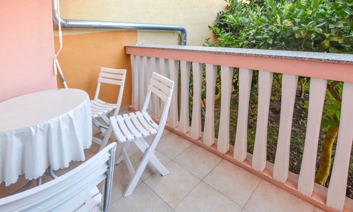 Sveti Filip i Jakov Apartment | Apartments Garoful (82851-A2) - Sv. Filip i Jakov