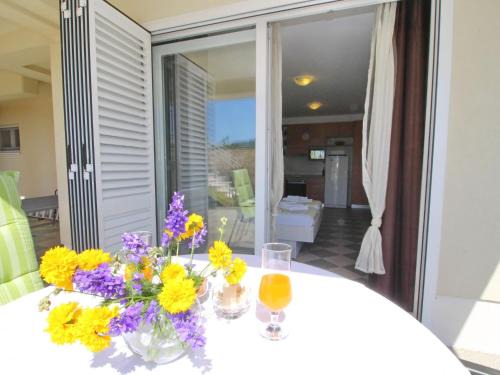 Drace Apartment | Apartments Gusti - Studio Apartment with Terrace and Sea View