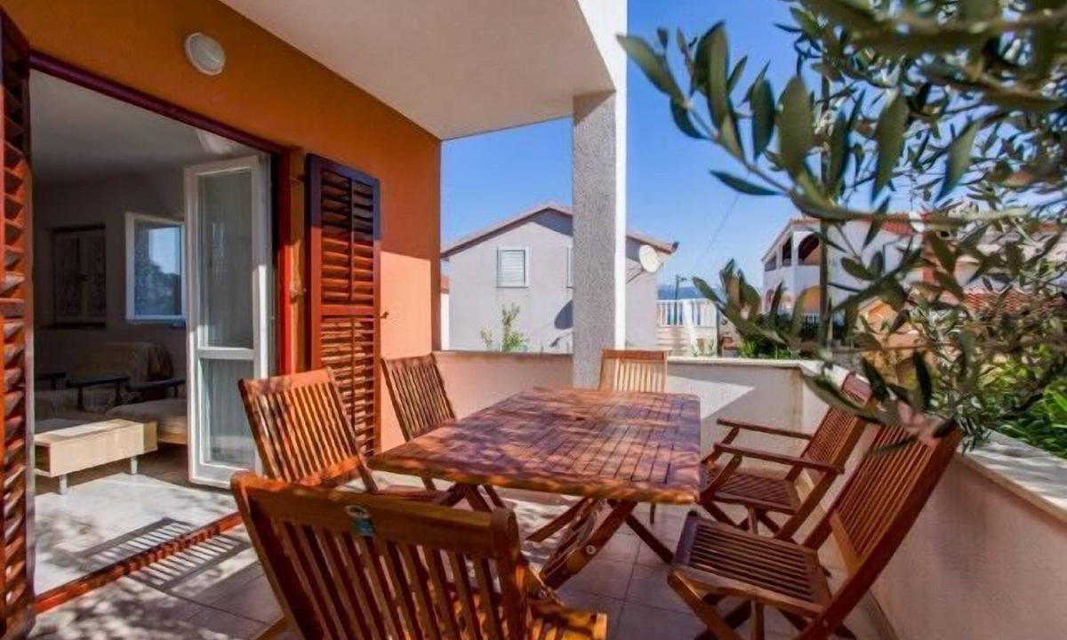 Slatine Apartment | Apartments Josip (41291-A3) - Slatine (Ciovo)